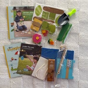 Kiwico Panda Crate Under The Sea and Garden Play Kits